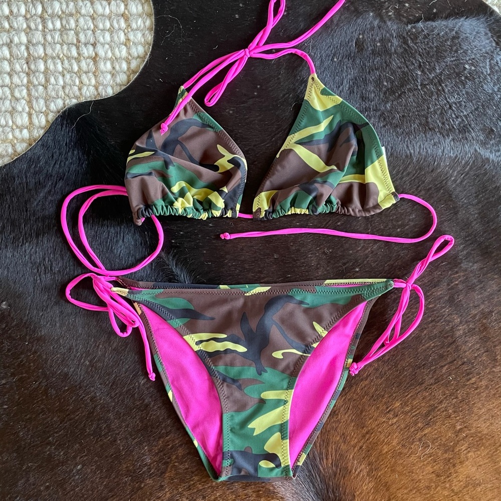 Camo bikini